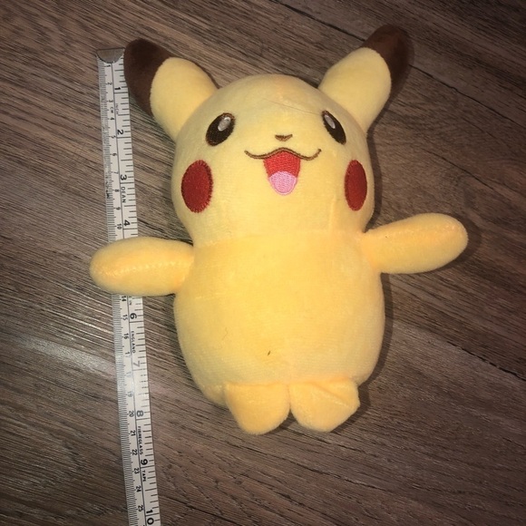 PIKACHU Plush Window Cling Stuffie Plushie 8” No Tags - Picture 3 of 3